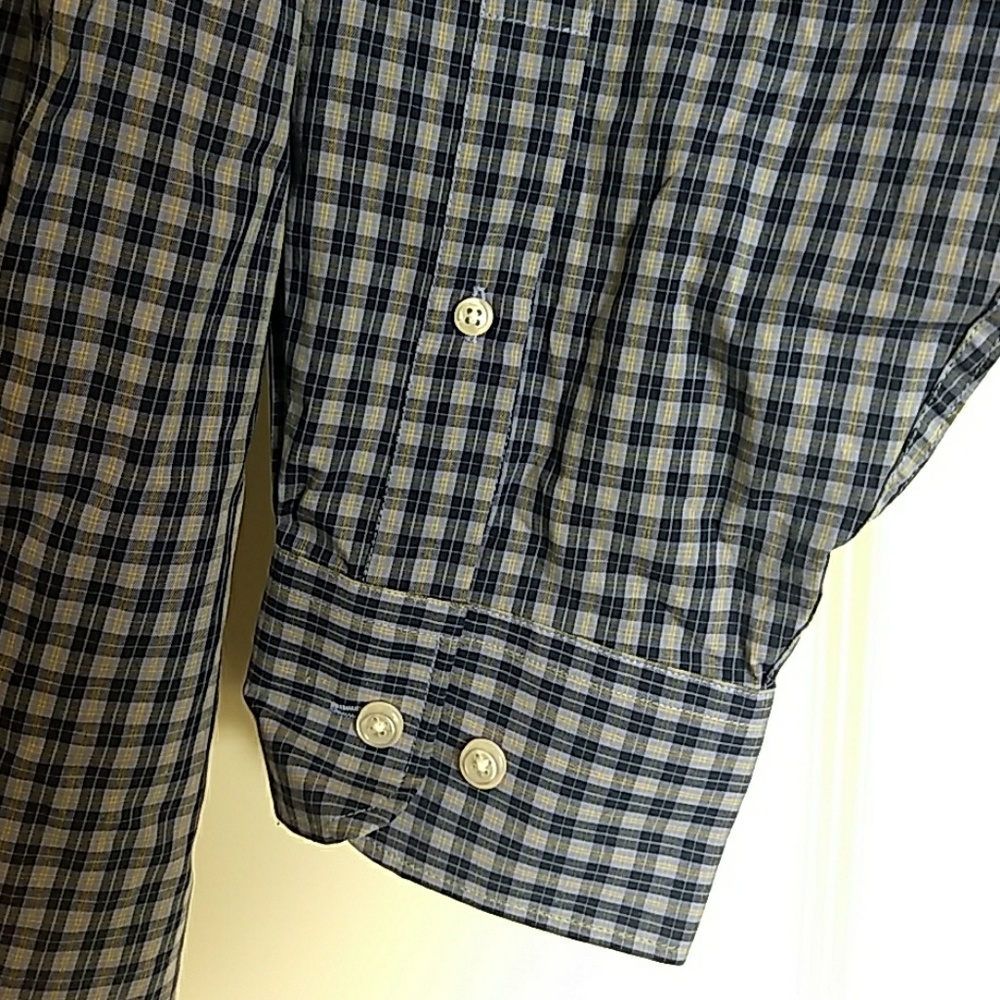 Button down shirt - Picture 3 of 4
